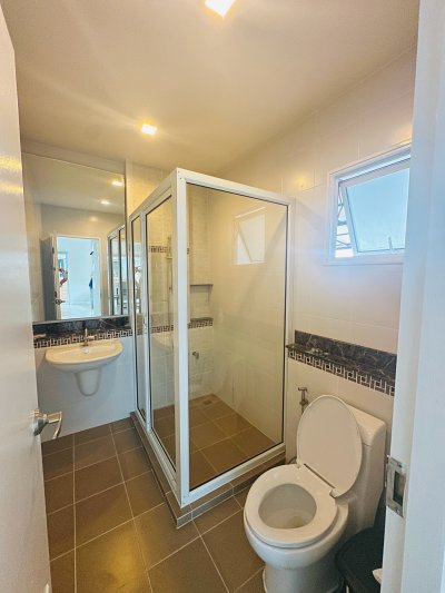 11R0430 ให้เช่าบ้านเดี่ยวสองชั้น 3 ห้องนอน 2 ห้องน้ำ ราคา 45,000/เดือน โซนเกาะแก้ว