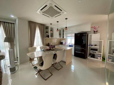 11R0443 ให้เช่าบ้านเดี่ยวสองชั้น 4 ห้องนอน 3 ห้องน้ำ ราคา 52,000/เดือน โซนเกาะแก้ว