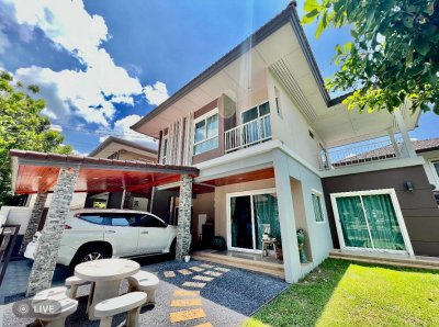 11R0445 ให้เช่าบ้านเดี่ยวสองชั้น 3 ห้องนอน 2 ห้องน้ำ ราคา 80,000/เดือน โซนเกาะแก้ว