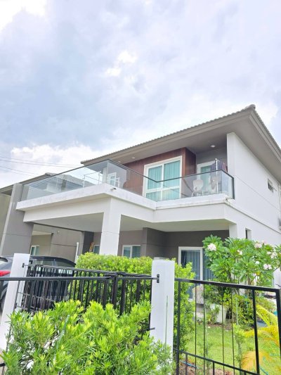 11R0449 ให้เช่าบ้านเดี่ยวสองชั้น 3 ห้องนอน 3 ห้องน้ำ ราคา 55,000/เดือน โซนเกาะแก้ว
