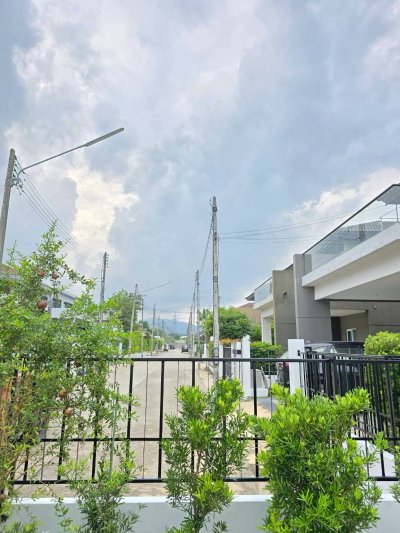 11R0449 ให้เช่าบ้านเดี่ยวสองชั้น 3 ห้องนอน 3 ห้องน้ำ ราคา 55,000/เดือน โซนเกาะแก้ว