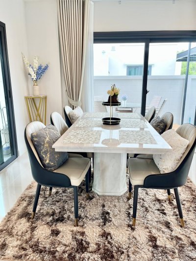 11R0456 ให้เช่าบ้านเดี่ยวสองชั้น 4 ห้องนอน 3 ห้องน้ำ ราคา 75,000/เดือน โซนเกาะแก้ว