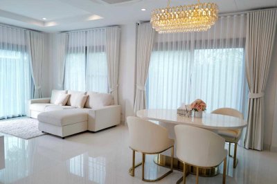 11R0460 ให้เช่าบ้านเดี่ยวสองชั้น 4 ห้องนอน 3 ห้องน้ำ ราคา 95,000/เดือน โซนเกาะแก้ว