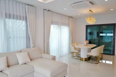 11R0460 ให้เช่าบ้านเดี่ยวสองชั้น 4 ห้องนอน 3 ห้องน้ำ ราคา 95,000/เดือน โซนเกาะแก้ว