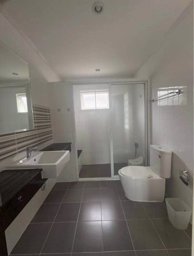 11R0470 ให้เช่าบ้านเดี่ยวสองชั้น 3 ห้องนอน 3 ห้องน้ำ ราคา 50,000/เดือน โซนเกาะแก้ว 11R0470 ให้เช่าบ้านเดี่ยวสองชั้น 3 ห้องนอน 3 ห้องน้ำ ราคา 50,000/เดือน โซนเกาะแก้ว