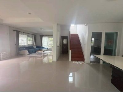 11R0470 ให้เช่าบ้านเดี่ยวสองชั้น 3 ห้องนอน 3 ห้องน้ำ ราคา 50,000/เดือน โซนเกาะแก้ว 11R0470 ให้เช่าบ้านเดี่ยวสองชั้น 3 ห้องนอน 3 ห้องน้ำ ราคา 50,000/เดือน โซนเกาะแก้ว