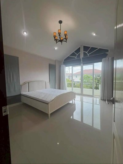 11R0470 ให้เช่าบ้านเดี่ยวสองชั้น 3 ห้องนอน 3 ห้องน้ำ ราคา 50,000/เดือน โซนเกาะแก้ว