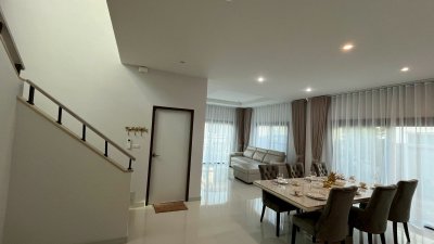 11R0474 ให้เช่าบ้านเดี่ยวสองชั้น 4 ห้องนอน 3 ห้องน้ำ ราคา 80,000/เดือน โซนเกาะแก้ว