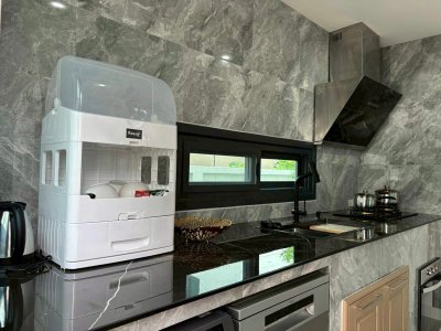 11R0474 ให้เช่าบ้านเดี่ยวสองชั้น 4 ห้องนอน 3 ห้องน้ำ ราคา 80,000/เดือน โซนเกาะแก้ว