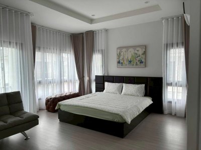 11R0474 ให้เช่าบ้านเดี่ยวสองชั้น 4 ห้องนอน 3 ห้องน้ำ ราคา 80,000/เดือน โซนเกาะแก้ว