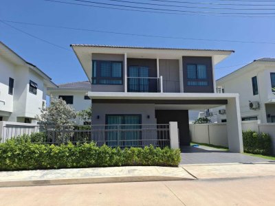 11R0479 ให้เช่าบ้านเดี่ยวสองชั้น 3 ห้องนอน 3 ห้องน้ำ ราคา 75,000/เดือน โซนเกาะแก้ว