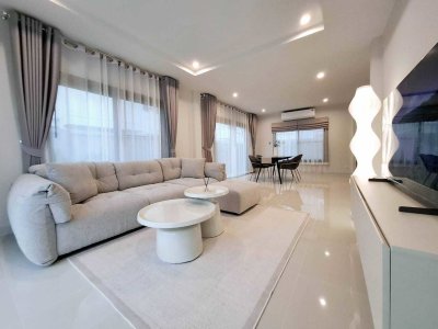11R0479 ให้เช่าบ้านเดี่ยวสองชั้น 3 ห้องนอน 3 ห้องน้ำ ราคา 75,000/เดือน โซนเกาะแก้ว