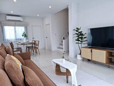 11R0480 ให้เช่าบ้านเดี่ยวสองชั้น 4 ห้องนอน 3 ห้องน้ำ ราคา 75,000/เดือน โซนเกาะแก้ว