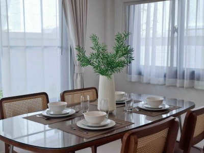 11R0480 ให้เช่าบ้านเดี่ยวสองชั้น 4 ห้องนอน 3 ห้องน้ำ ราคา 75,000/เดือน โซนเกาะแก้ว