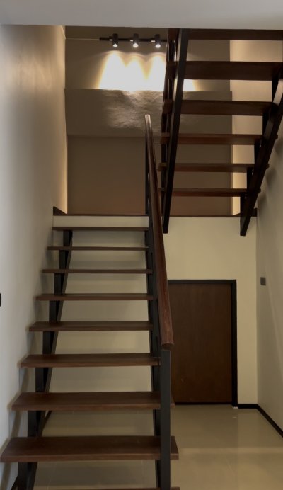 11R0485 ให้เช่าบ้านแฝดสองชั้น 2 ห้องนอน 3 ห้องน้ำ ราคา 30,000/เดือน โซนเกาะแก้ว