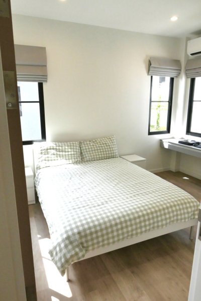 11R0488 ให้เช่าบ้านเดี่ยวสองชั้น 4 ห้องนอน 3 ห้องน้ำ ราคา 99,000/เดือน โซนเกาะแก้ว