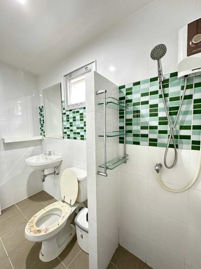 11R0490 ให้เช่าบ้านแฝดสองชั้น 2 ห้องนอน 2 ห้องน้ำ ราคา 25,000/เดือน โซนเกาะแก้ว