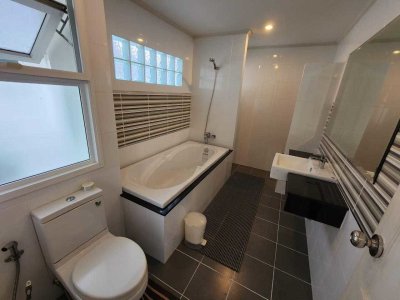 11R0492 ให้เช่าบ้านเดี่ยวสองชั้น 4 ห้องนอน 3 ห้องน้ำ ราคา 45,000/เดือน โซนเกาะแก้ว