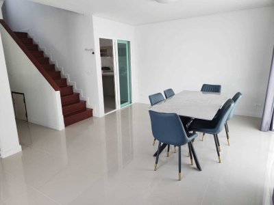 11R0493 ให้เช่าบ้านเดี่ยวสองชั้น 3 ห้องนอน 3 ห้องน้ำ ราคา 60,000/เดือน โซนเกาะแก้ว