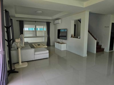 11R0493 ให้เช่าบ้านเดี่ยวสองชั้น 3 ห้องนอน 3 ห้องน้ำ ราคา 60,000/เดือน โซนเกาะแก้ว