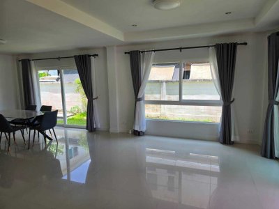 11R0493 ให้เช่าบ้านเดี่ยวสองชั้น 3 ห้องนอน 3 ห้องน้ำ ราคา 60,000/เดือน โซนเกาะแก้ว