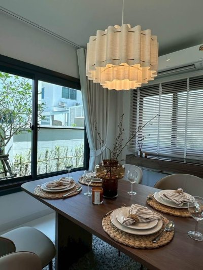 11R0495 ให้เช่าบ้านเดี่ยวสองชั้น 3 ห้องนอน 3 ห้องน้ำ ราคา 65,000/เดือน โซนเกาะแก้ว