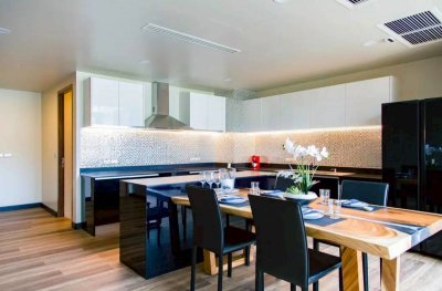 11R0498 ให้เช่าบ้านเดี่ยวสองชั้น 3 ห้องนอน 4 ห้องน้ำ ราคา 110,000/เดือน โซนเกาะแก้ว