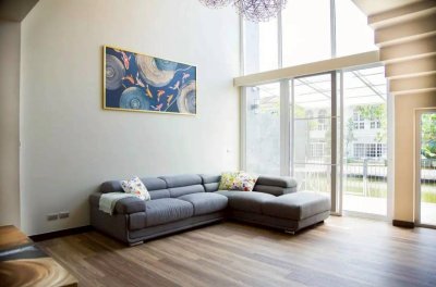 11R0498 ให้เช่าบ้านเดี่ยวสองชั้น 3 ห้องนอน 4 ห้องน้ำ ราคา 110,000/เดือน โซนเกาะแก้ว