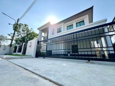11R0499 This house for rent 4 bedroom 4 bathroom 140,000/month at kohkaew