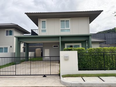 11R0500 ให้เช่าบ้านเดี่ยวสองชั้น 4 ห้องนอน 3 ห้องน้ำ ราคา 100,000/เดือน โซนเกาะแก้ว