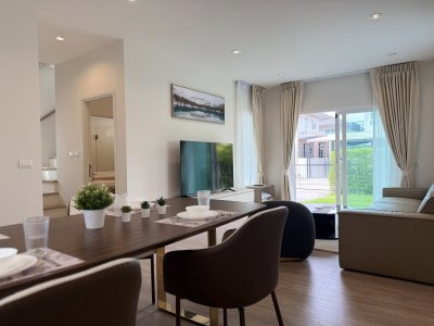 11R0500 ให้เช่าบ้านเดี่ยวสองชั้น 4 ห้องนอน 3 ห้องน้ำ ราคา 100,000/เดือน โซนเกาะแก้ว