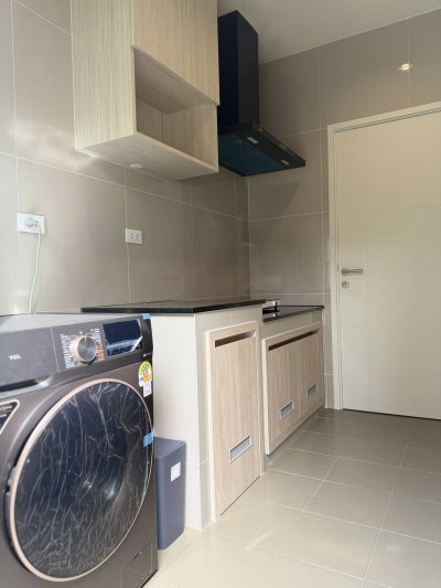 11R0500 ให้เช่าบ้านเดี่ยวสองชั้น 4 ห้องนอน 3 ห้องน้ำ ราคา 100,000/เดือน โซนเกาะแก้ว