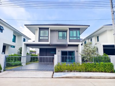 11R0501 ให้เช่าบ้านเดี่ยวสองชั้น 4 ห้องนอน 3 ห้องน้ำ ราคา 75,000/เดือน โซนเกาะแก้ว