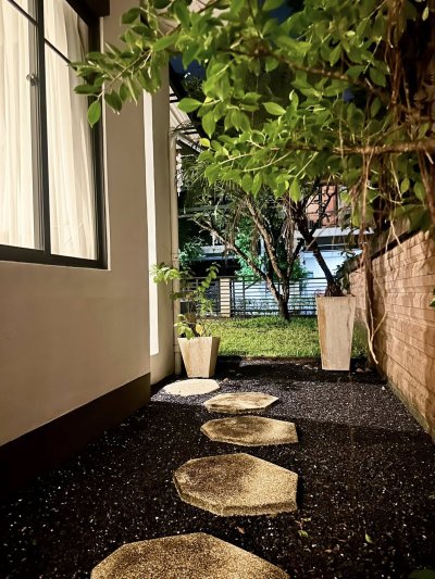 11R0505 ให้เช่าบ้านเดี่ยวสองชั้น 3 ห้องนอน 3 ห้องน้ำ ราคา 62,000/เดือน โซนเกาะแก้ว