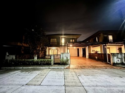 11R0505 ให้เช่าบ้านเดี่ยวสองชั้น 3 ห้องนอน 3 ห้องน้ำ ราคา 62,000/เดือน โซนเกาะแก้ว