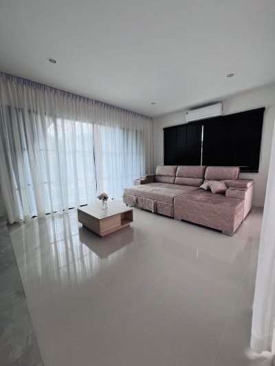 11R0509 ให้เช่า pool villa 4 ห้องนอน 3 ห้องน้ำ ราคา 110,000/เดือน โซนเกาะแก้ว