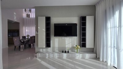 11R0509 ให้เช่า pool villa 4 ห้องนอน 3 ห้องน้ำ ราคา 110,000/เดือน โซนเกาะแก้ว