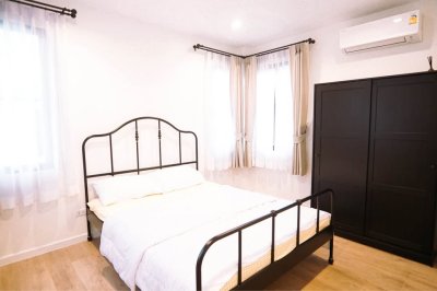 11R0513 ให้เช่าบ้านเดี่ยวสองชั้น 4 ห้องนอน 3 ห้องน้ำ ราคา 110,000/เดือน โซนเกาะแก้ว