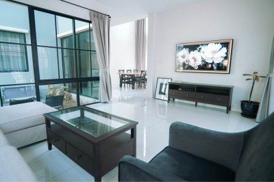 11R0513 ให้เช่าบ้านเดี่ยวสองชั้น 4 ห้องนอน 3 ห้องน้ำ ราคา 110,000/เดือน โซนเกาะแก้ว