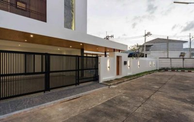 11R0518 ให้เช่า pool villa 3 ห้องนอน 2 ห้องน้ำ ราคา 85,000/เดือน โซนเกาะแก้ว