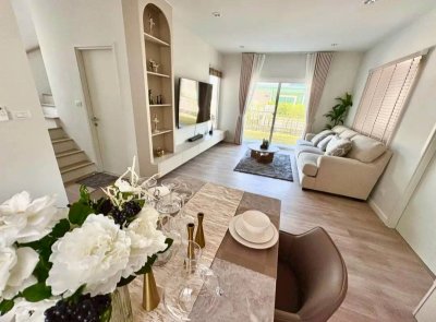 11R0519 ให้เช่าบ้านเดี่ยวสองชั้น 3 ห้องนอน 3 ห้องน้ำ ราคา 85,000/เดือน โซนเกาะแก้ว