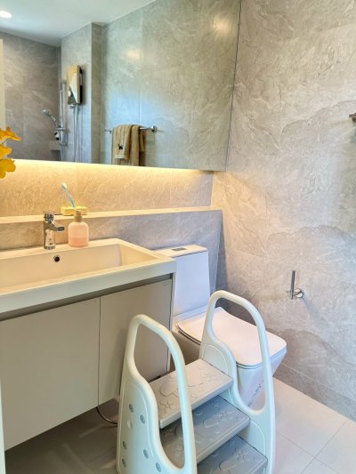 11R0520 ให้เช่าบ้านเดี่ยวสองชั้น 3 ห้องนอน 5 ห้องน้ำ ราคา 150,000/เดือน โซนเกาะแก้ว