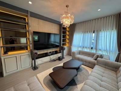 11R0522 ให้เช่าบ้านเดี่ยวสองชั้น 4 ห้องนอน 4 ห้องน้ำ ราคา 85,000/เดือน โซนเกาะแก้ว
