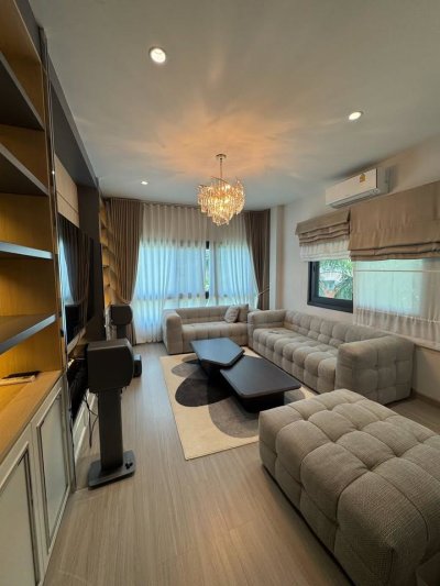 11R0522 ให้เช่าบ้านเดี่ยวสองชั้น 4 ห้องนอน 4 ห้องน้ำ ราคา 85,000/เดือน โซนเกาะแก้ว