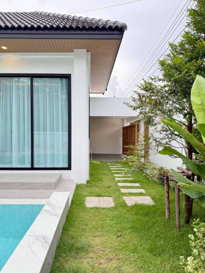 11R0523 ให้เช่า pool villa 3 ห้องนอน 3 ห้องน้ำ ราคา 90,000/เดือน โซนเกาะแก้ว