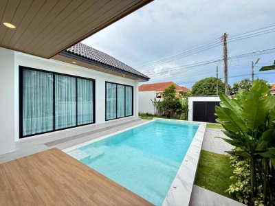 11R0523 ให้เช่า pool villa 3 ห้องนอน 3 ห้องน้ำ ราคา 90,000/เดือน โซนเกาะแก้ว