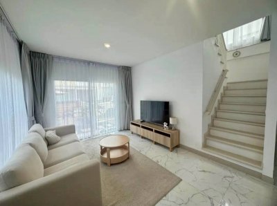11R0524 ให้เช่าบ้านเดี่ยวสองชั้น 3 ห้องนอน 2 ห้องน้ำ ราคา 40,000/เดือน โซนเกาะแก้ว