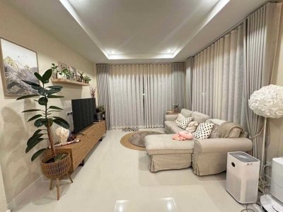 11R0525 ให้เช่าบ้านเดี่ยวสองชั้น 4 ห้องนอน 3 ห้องน้ำ ราคา 93,500/เดือน โซนเกาะแก้ว