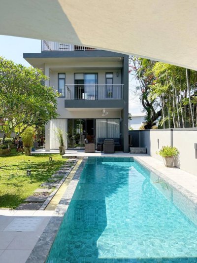 11R0549 ให้เช่า pool villa 3 ห้องนอน 3 ห้องน้ำ ราคา 130,000/เดือน โซนเกาะแก้ว