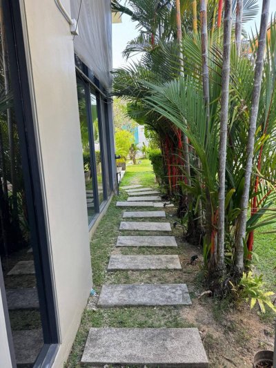 11R0549 ให้เช่า pool villa 3 ห้องนอน 3 ห้องน้ำ ราคา 130,000/เดือน โซนเกาะแก้ว